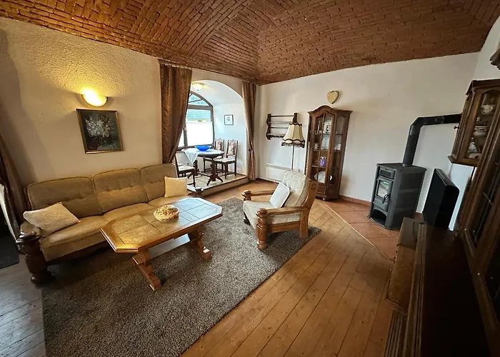 V Busi Apartment Bus